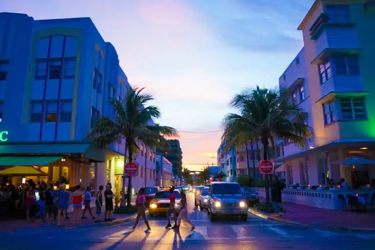 Admire The Stunning Art Deco Buildings Of South Beach