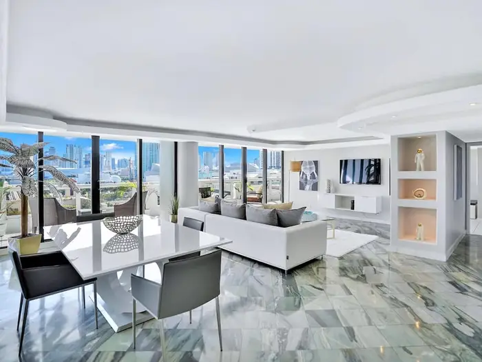 Stylish, art-filled condo in Downtown