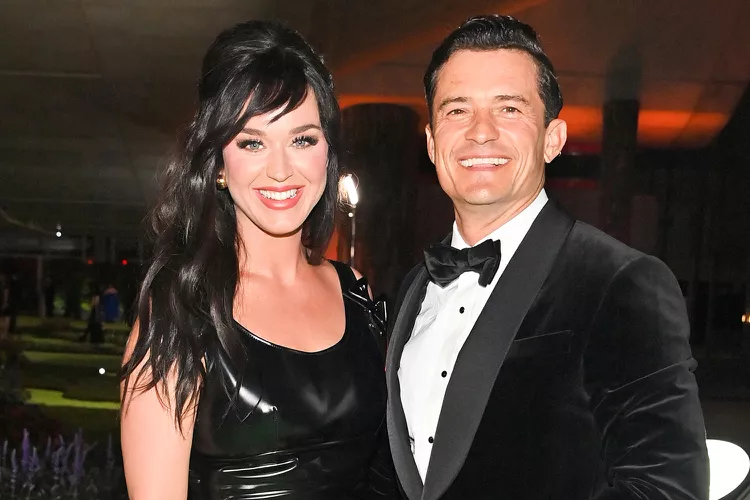  Orlando Bloom couldn't help but publicly express his admiration for fiancée Katy Perry's alluring outfit choice, playfully suggesting she 