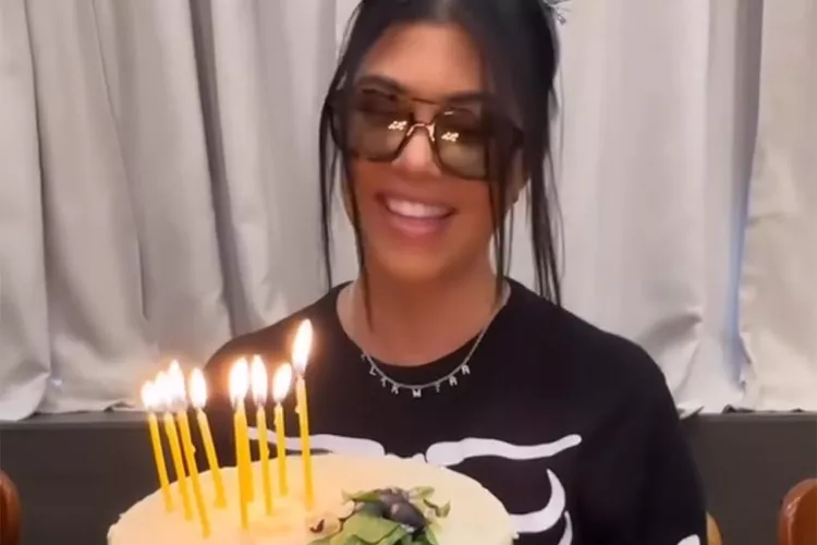 Kourtney Kardashian Celebrates Her 45th Birthday with Friends at IHOP